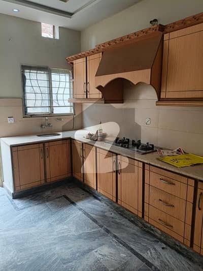 لیک سٹی میڈوز لاہور میں 1 کمرے کا 5 مرلہ مکان 45.0 ہزار میں کرایہ پر دستیاب ہے۔