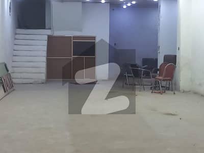 کالج روڈ لاہور میں 1 کمرے کا 14 مرلہ دکان 3.1 لاکھ میں کرایہ پر دستیاب ہے۔