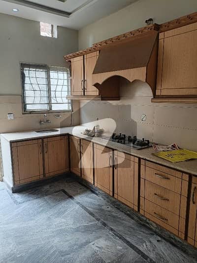 لیک سٹی میڈوز فیز 1 لیک سٹی میڈوز,لاہور میں 1 کمرے کا 5 مرلہ زیریں پورشن 45.0 ہزار میں کرایہ پر دستیاب ہے۔