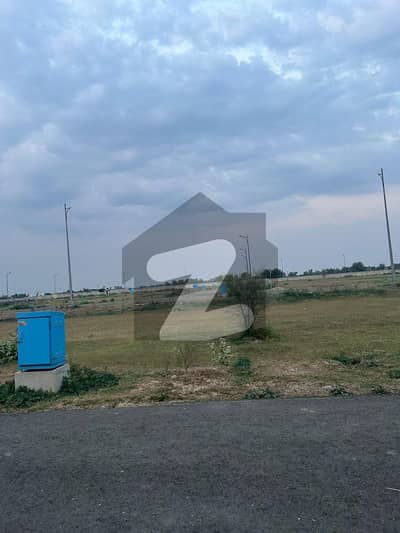 DHA Phase 8 Ivy Green Z-3 | 10 Marla Plot No 476 | Prime Location | Solid Investment