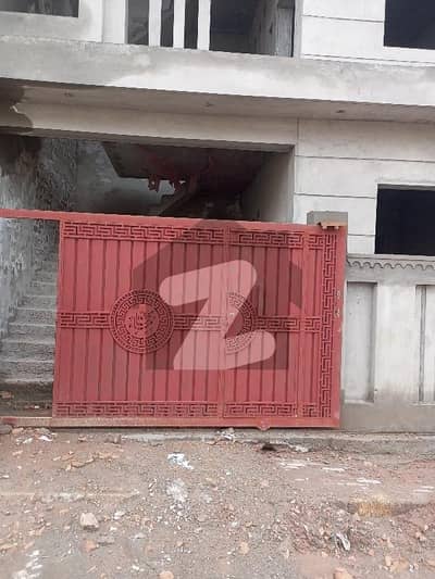 Gray Structure 2.5 Storey 30 Feet Street Water Bor Electric Blummbing Work Done Electric Metre Available Plaster Work Done