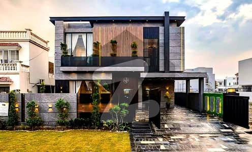 10 Marla Stunning Designer House Ready to Move