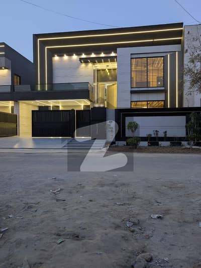 1 Kanal ultra Modern Luxury House for sale