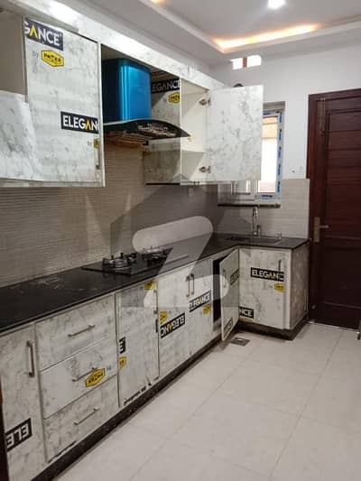 بحریہ انکلیو - سیکٹر این بحریہ انکلیو,بحریہ ٹاؤن,اسلام آباد میں 3 کمروں کا 5 مرلہ مکان 80.0 ہزار میں کرایہ پر دستیاب ہے۔ بحریہ انکلیو - سیکٹر این بحریہ انکلیو,بحریہ ٹاؤن,اسلام آباد میں 3 کمروں کا 5 مرلہ مکان 80.0 ہزار میں کرایہ پر دستیاب ہے۔