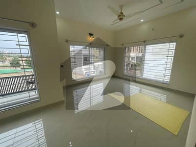 1 Kanal Luxury Upper Portion Available For Rent In Bahria Enclave Sector C 1 Kanal Luxury Upper Portion Available For Rent In Bahria Enclave Sector C