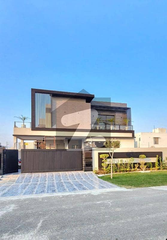 10 MARLA ELEGANT AND FULLY MAINTAINED SUPER HOT LOCATED BUNGALOW IS AVAILABLE IN THE BEST BLOCK OF DHA LAHORE. 10 MARLA ELEGANT AND FULLY MAINTAINED SUPER HOT LOCATED BUNGALOW IS AVAILABLE IN THE BEST BLOCK OF DHA LAHORE.