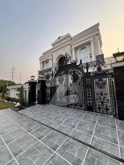 ڈی ایچ اے ڈیفینس فیز 2 ڈی ایچ اے ڈیفینس,اسلام آباد میں 6 کمروں کا 1 کنال مکان 3.2 لاکھ میں کرایہ پر دستیاب ہے۔