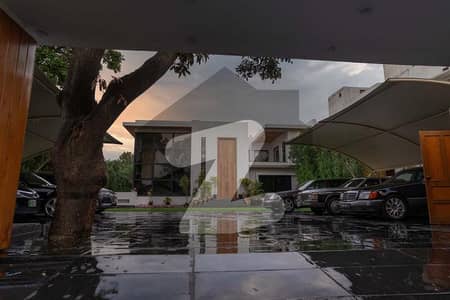 DESIRE HOMES OFFERS 4 KANAL WHERE LUXURY MEETS LIFE STYLE FOR SALE IN HEART OF DHA