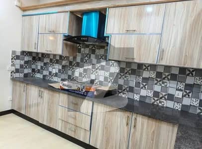 10 Marla Double Unit House for Rent in Bahria Town Phase 8 F-1