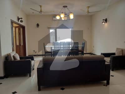 EXCELLENT BUNGALOW FOR SALE IN PHASE 8