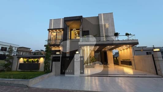 ڈی ایچ اے ڈیفینس فیز 2 ڈی ایچ اے ڈیفینس,اسلام آباد میں 6 کمروں کا 1 کنال مکان 3.25 لاکھ میں کرایہ پر دستیاب ہے۔