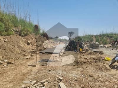 10 MARLA ON 70 FEET ROAD PLOT FOR SALE