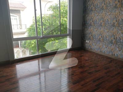 05 MARLA BRAND NEW HOUSE AVAILBLE FOR RENT