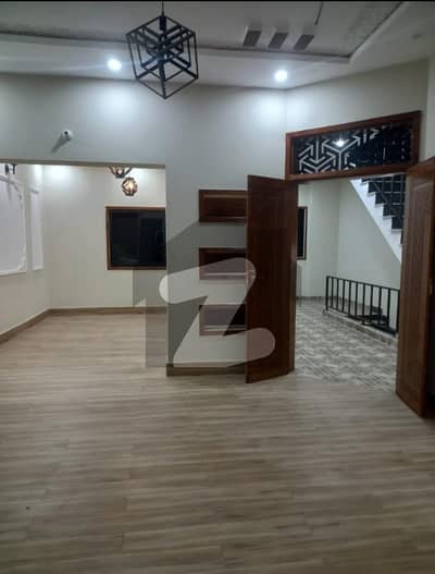 کینال بینک ہاؤسنگ سکیم لاہور میں 4 کمروں کا 5 مرلہ مکان 85.0 ہزار میں کرایہ پر دستیاب ہے۔