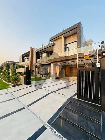 2 KANAL HOUSE FULL FURNISHED FULL BASEMENT WITH SWIMMING POOL FOR SALE IN DHA PHASE 6