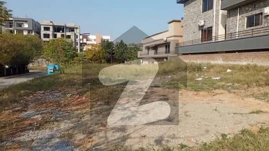 ڈی ایچ اے فیز 2 - سیکٹر ایچ ڈی ایچ اے ڈیفینس فیز 2,ڈی ایچ اے ڈیفینس,اسلام آباد میں 1 کنال رہائشی پلاٹ 4.75 کروڑ میں برائے فروخت۔