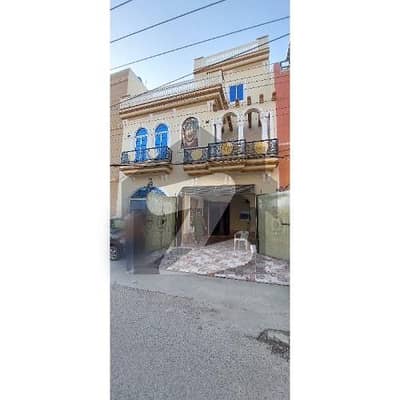 علامہ اقبال ٹاؤن لاہور میں 7 کمروں کا 5 مرلہ مکان 4.0 کروڑ میں برائے فروخت۔