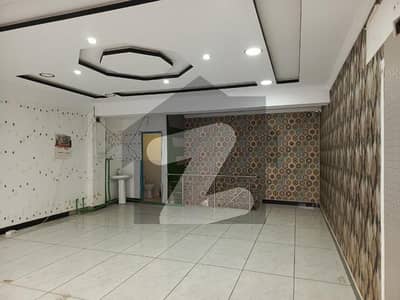 ایف ۔ 11 مرکز ایف ۔ 11,اسلام آباد میں 2 مرلہ دفتر 60.0 ہزار میں کرایہ پر دستیاب ہے۔