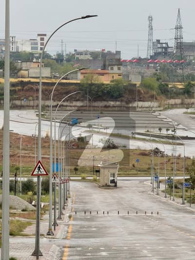 Prime Commercial Plot