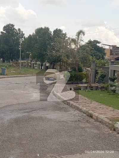 1 Kanal Plot for Sale DHA Phase 3 Heighted Premium Location