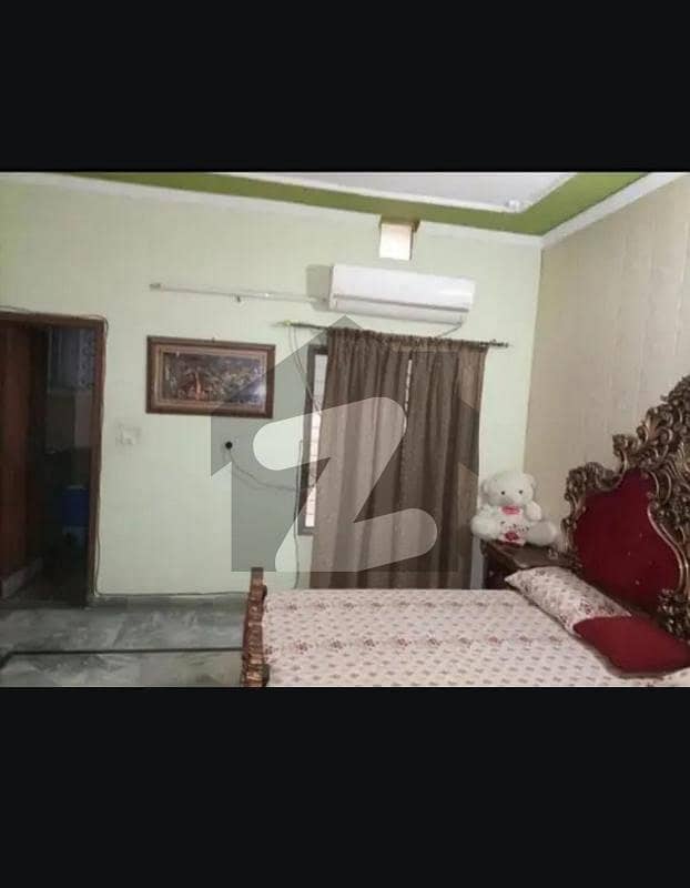 گوشہء احباب لاہور میں 4 کمروں کا 4 مرلہ مکان 1.45 کروڑ میں برائے فروخت۔ گوشہء احباب لاہور میں 4 کمروں کا 4 مرلہ مکان 1.45 کروڑ میں برائے فروخت۔