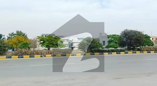 ڈی ایچ اے فیز 2 - سیکٹر سی ڈی ایچ اے ڈیفینس فیز 2,ڈی ایچ اے ڈیفینس,اسلام آباد میں 1 کنال رہائشی پلاٹ 5.95 کروڑ میں برائے فروخت۔