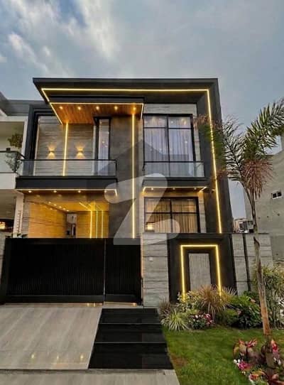 ڈی ایچ اے 9 ٹاؤن ڈیفنس (ڈی ایچ اے),لاہور میں 3 کمروں کا 5 مرلہ مکان 3.35 کروڑ میں برائے فروخت۔ ڈی ایچ اے 9 ٹاؤن ڈیفنس (ڈی ایچ اے),لاہور میں 3 کمروں کا 5 مرلہ مکان 3.35 کروڑ میں برائے فروخت۔