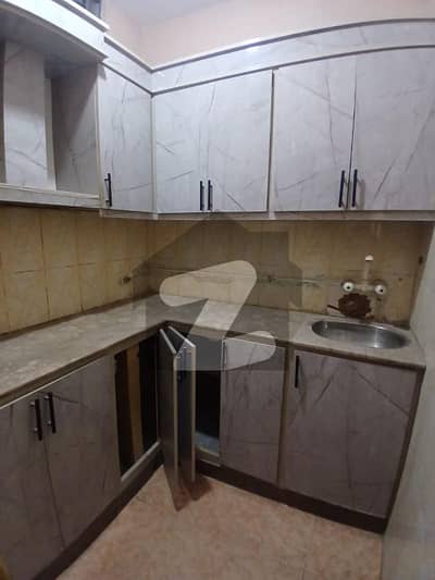 1 Bed Lounge Available For Rent