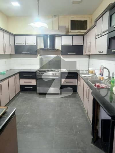 240 Yards First Floor 3 Bed Drawing Lounge American Kitchen Study room Terrace Roof Top Corner