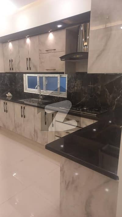 راحت کمرشل ایریا ڈی ایچ اے فیز 6,ڈی ایچ اے ڈیفینس,کراچی میں 3 کمروں کا 5 مرلہ فلیٹ 2.2 کروڑ میں برائے فروخت۔