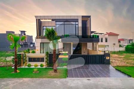 1 Kanal Top Quality Build Luxurious Beautiful Modern Design Villa With Basement For Sale In DHA Lahore Phase 6 Prime Location