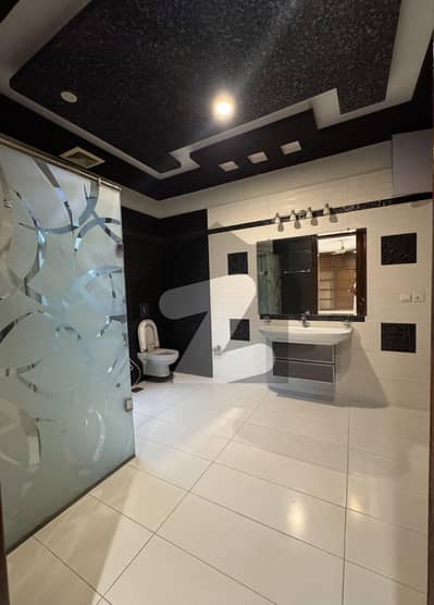 ایف ۔ 10 اسلام آباد میں 3 کمروں کا 2 کنال مکان 3.45 لاکھ میں کرایہ پر دستیاب ہے۔