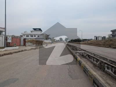 Bahria Town Phase 6 10 Marla Park-Facing Corner Plot Demand 1.75 Crore