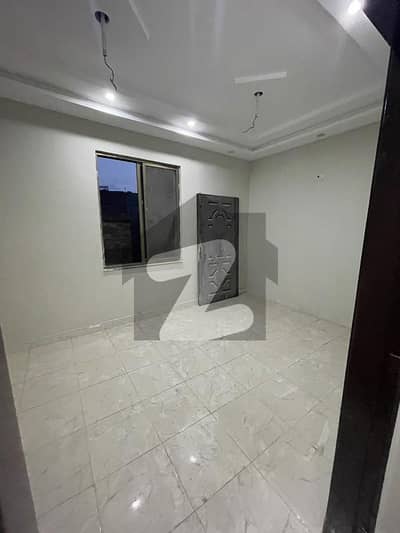 فتح گڑھ لاہور میں 3 کمروں کا 2 مرلہ مکان 82.0 لاکھ میں برائے فروخت۔