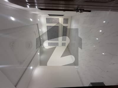 2.5 Marla 2.5 Storey Vvip House For Sale