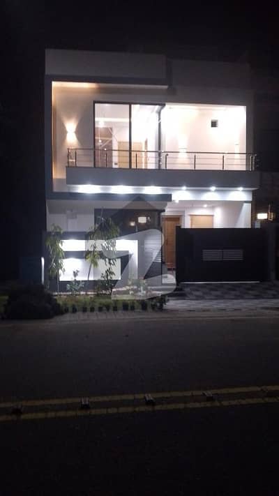 ڈریم گارڈنز ڈیفینس روڈ,لاہور میں 3 کمروں کا 6 مرلہ مکان 2.55 کروڑ میں برائے فروخت۔