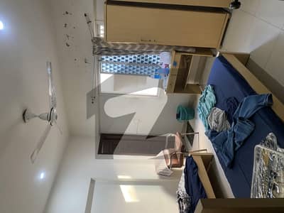 بدر کمرشل ایریا ڈی ایچ اے فیز 5,ڈی ایچ اے ڈیفینس,کراچی میں 4 کمروں کا 8 مرلہ فلیٹ 2.0 کروڑ میں برائے فروخت۔