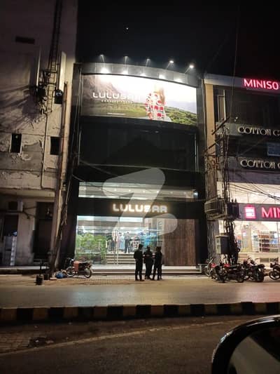 ڈی ایچ اے فیز 3 - بلاک وائے فیز 3,ڈیفنس (ڈی ایچ اے),لاہور میں 8 مرلہ عمارت 31.0 کروڑ میں برائے فروخت۔