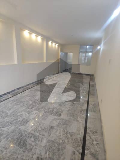 MAIN GULBERG HOUSE FOR RENT PRIME LOCATION IDEAL FOR OFFICES AND CALL CENTERS ETC.