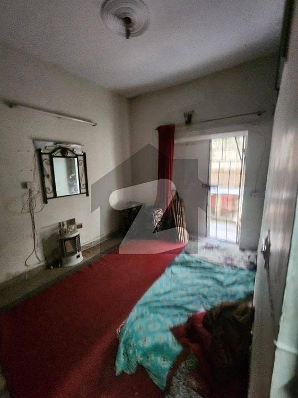 جی ۔ 11 اسلام آباد میں 4 کمروں کا 4 مرلہ مکان 1.0 لاکھ میں کرایہ پر دستیاب ہے۔ جی ۔ 11 اسلام آباد میں 4 کمروں کا 4 مرلہ مکان 1.0 لاکھ میں کرایہ پر دستیاب ہے۔