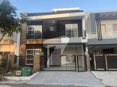 جی ۔ 10/1 جی ۔ 10,اسلام آباد میں 3 کمروں کا 8 مرلہ بالائی پورشن 95.0 ہزار میں کرایہ پر دستیاب ہے۔