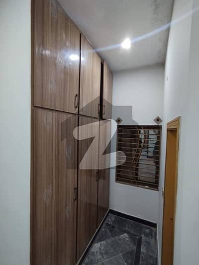 جی ۔ 9/4 جی ۔ 9,اسلام آباد میں 3 مرلہ دفتر 85.0 ہزار میں کرایہ پر دستیاب ہے۔