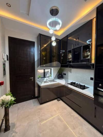 ڈی ایچ اے 11 رہبر لاہور میں 4 کمروں کا 5 مرلہ مکان 1.1 لاکھ میں کرایہ پر دستیاب ہے۔ ڈی ایچ اے 11 رہبر لاہور میں 4 کمروں کا 5 مرلہ مکان 1.1 لاکھ میں کرایہ پر دستیاب ہے۔