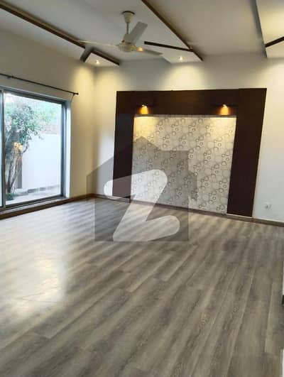 1 Kanal New Modern good Design House Prime Hot For Sale Sui Gas phase 1