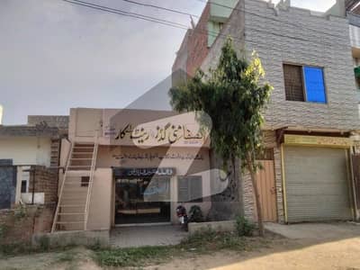 کاہنہ لاہور میں 4 مرلہ دفتر 1.05 کروڑ میں برائے فروخت۔