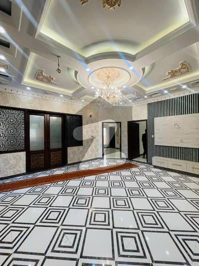 10 Marla Modern House For Sale In Lda Evenue 1 On Top Location