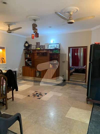 سینٹرل پارک ہاؤسنگ سکیم لاہور میں 5 کمروں کا 10 مرلہ مکان 2.7 کروڑ میں برائے فروخت۔ سینٹرل پارک ہاؤسنگ سکیم لاہور میں 5 کمروں کا 10 مرلہ مکان 2.7 کروڑ میں برائے فروخت۔