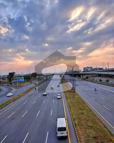 Khasmir highly 3 kanal Conner Commercial Plot 150ft front For sale Top Location