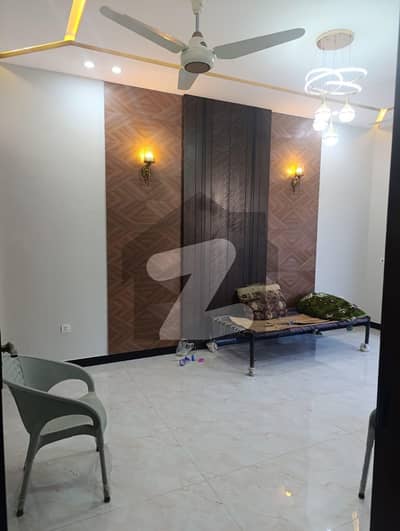 ڈی ۔ 17 اسلام آباد میں 4 کمروں کا 14 مرلہ بالائی پورشن 85.0 ہزار میں کرایہ پر دستیاب ہے۔