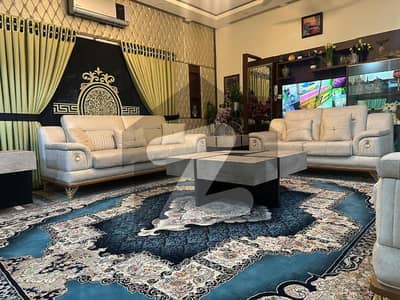 بحریہ ٹاؤن فیز 3 بحریہ ٹاؤن راولپنڈی,راولپنڈی میں 7 کمروں کا 18 مرلہ مکان 7.25 کروڑ میں برائے فروخت۔